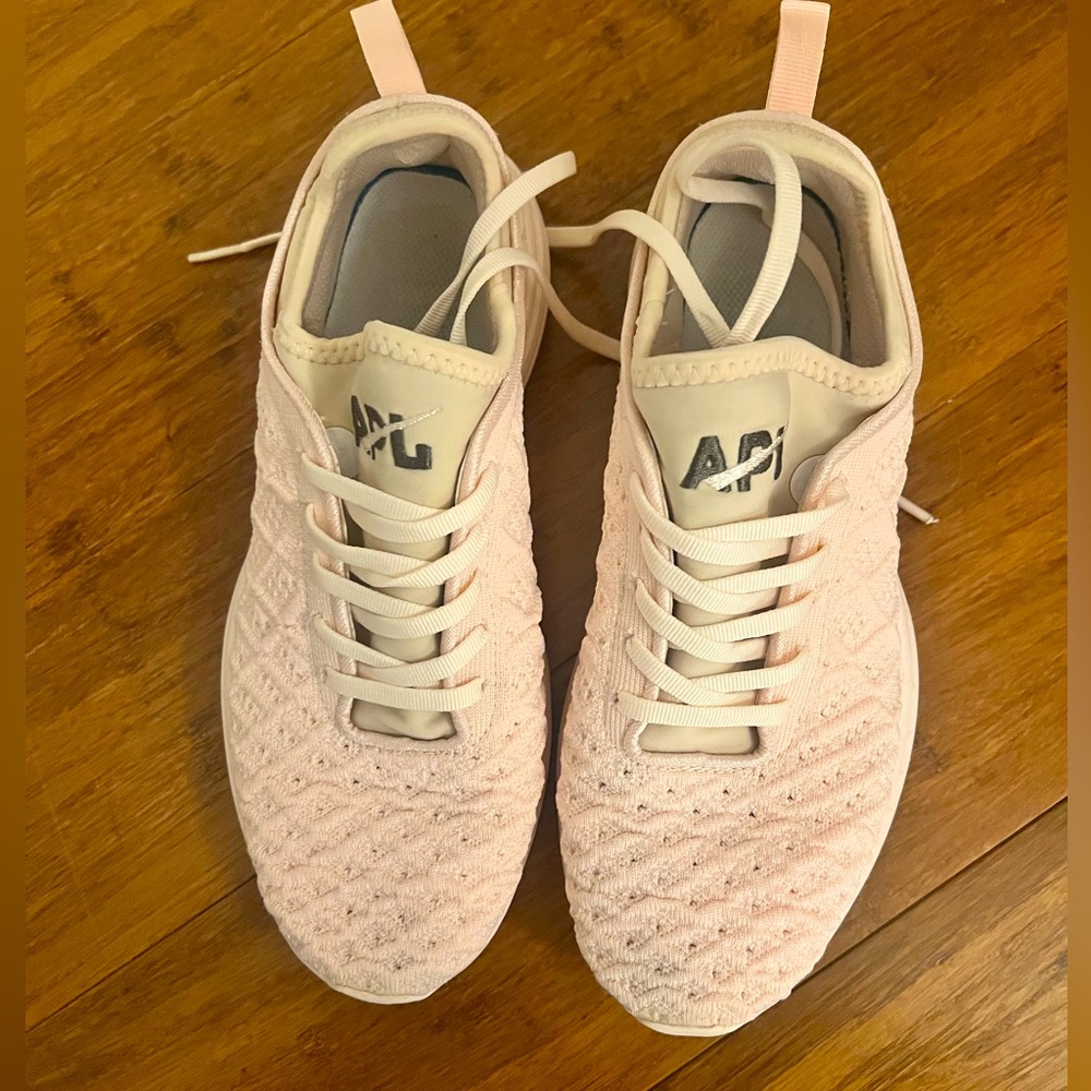 APL techloom sneakers